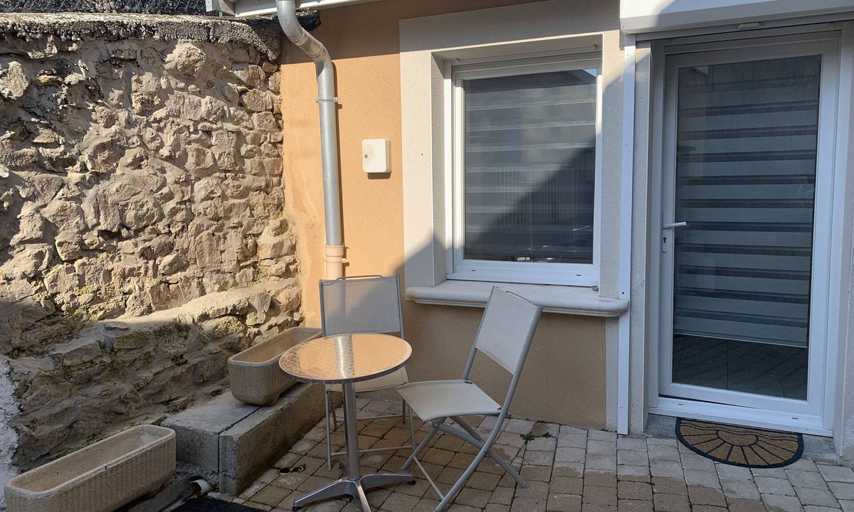 Vaugneray Apartment | Florent's studio