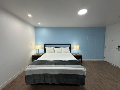 Bell Hotel | Florentine Motel And Studio
