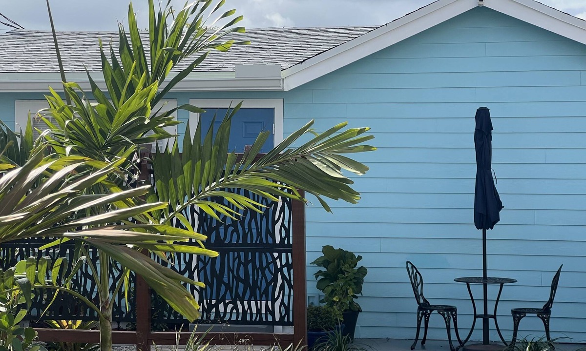Lake Worth Cottage | Florida Boho -1 Bedroom Cottage