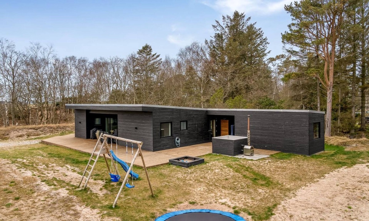 Helberskov Strand House | "Florida" - from the sea by Interhome