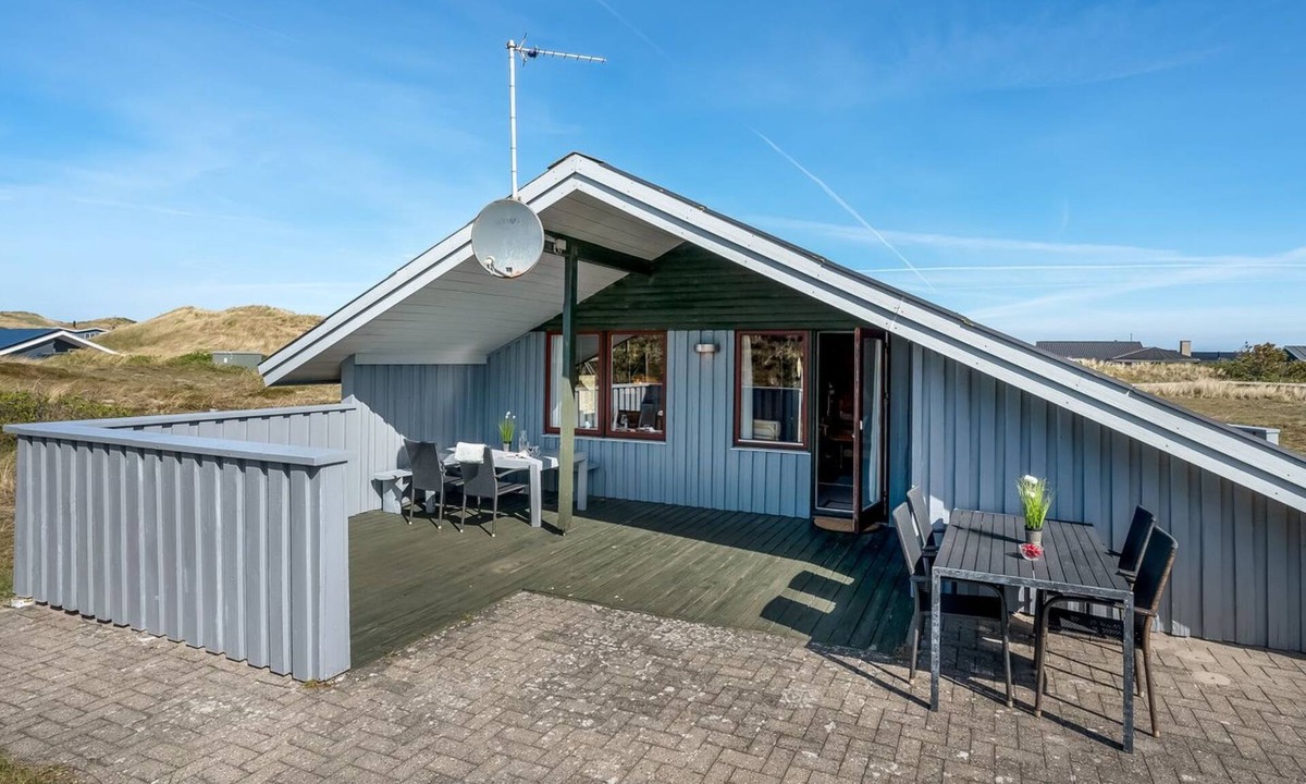 Bjerregard Strand House | "Flory" - 400m from the sea by Interhome