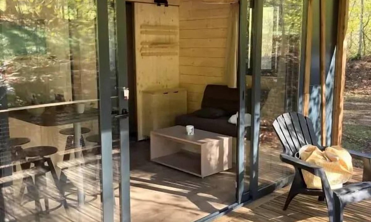 Vicdessos Ski Chalet | Flower Camping LA BEXANELLE * - Chalet Victoria Confort 20m² - 1 bedroom + TV + Covered terrace 4 people