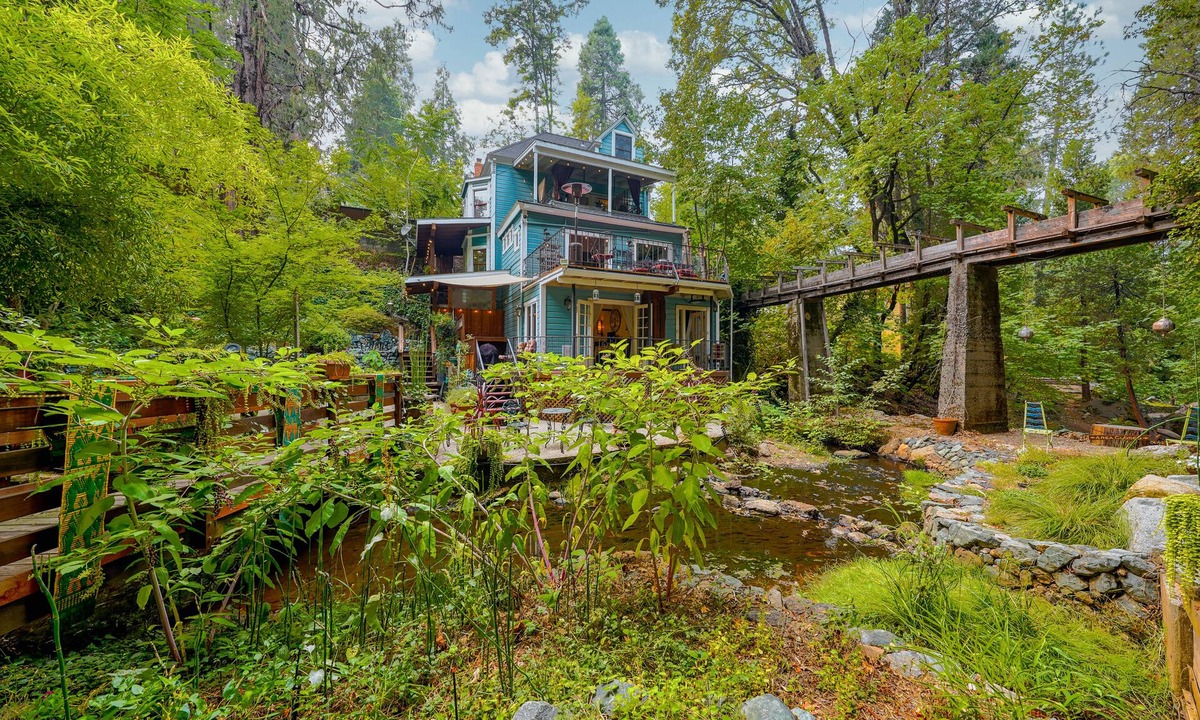 Nevada City Bed & Breakfast | Flume's End
