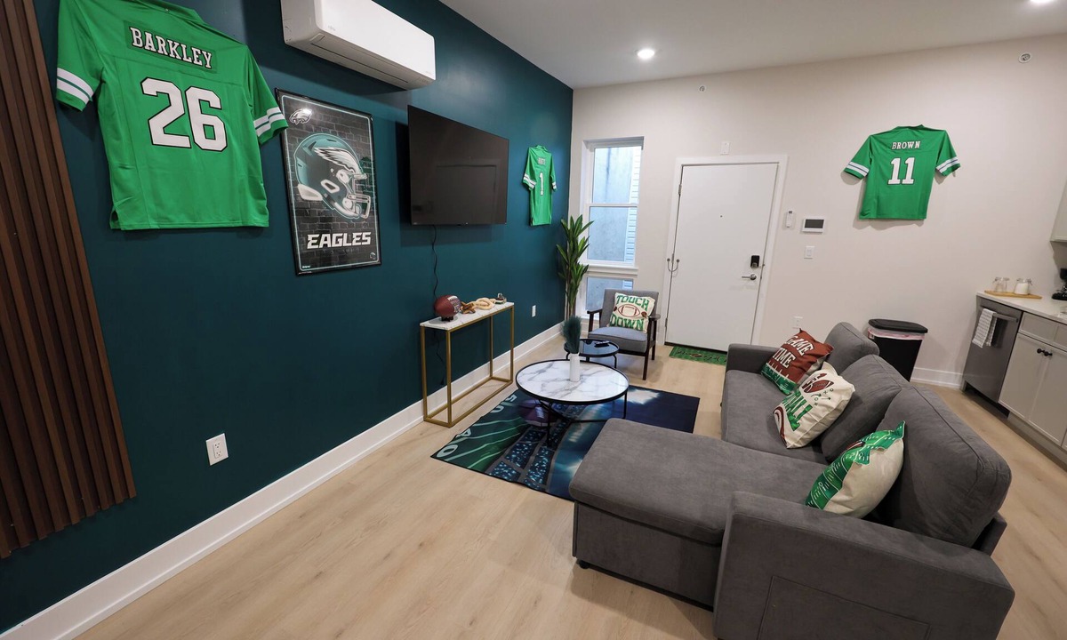 East Parkside Apartment | Fly Eagles Fly+ Stay Philly Adventure