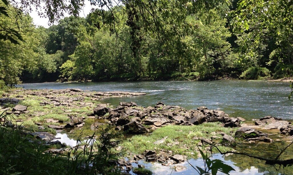 Heber Springs House | Fly-fishing Hideaway