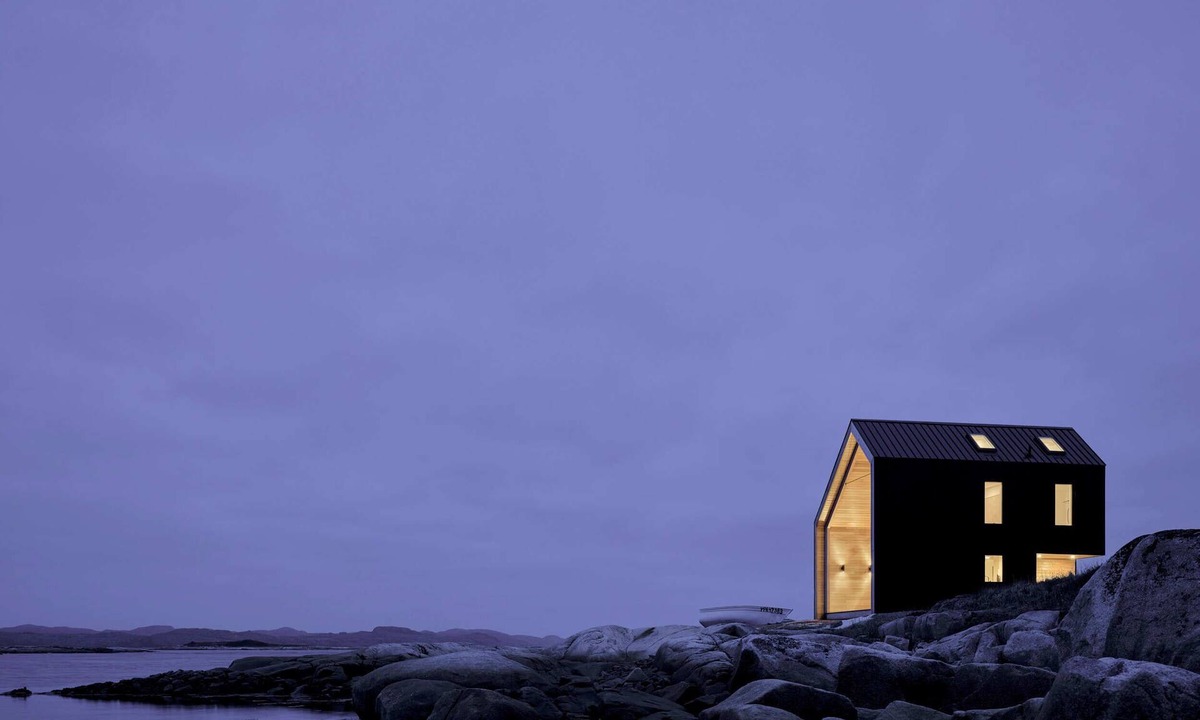 Joe Batt's Arm Cabin | Fogo Island Modern Cabin | 2BR/2BA Ocean Retreat