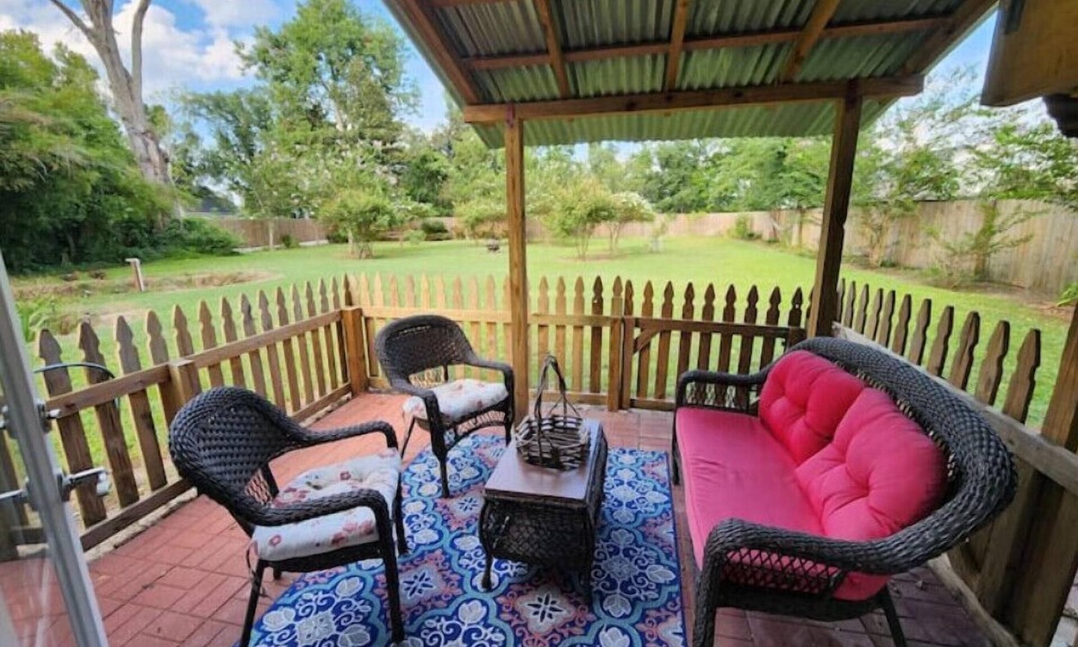 Garyville House | Folk Art Cottage