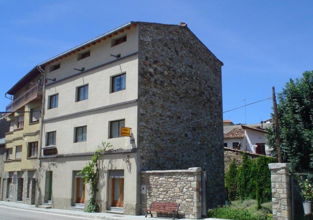 Cires Hotel | Fonda Muntanya