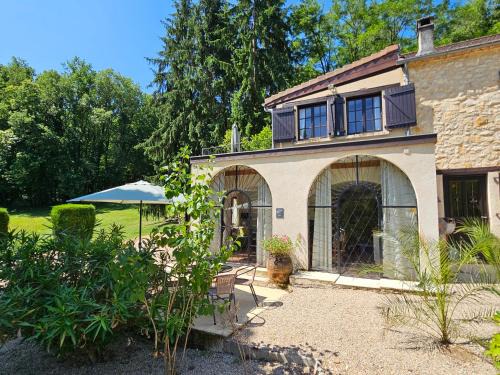 Souillac House | Font Neuve