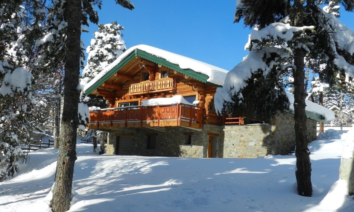 Superbolquere Ski Chalet | FONT ROMEU/PYRENEES2000 CHALET CLASS 4 * STARS ON 1200 m2 MAGNIFICENT VIEW