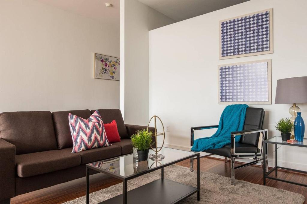 Cityplace Apartment | Foodie Paradise @ West Village 1BR Loft + Balcony