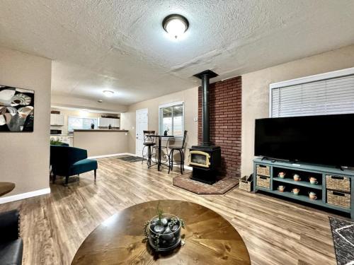 Fair Play House | Foothill Wine Country Gem