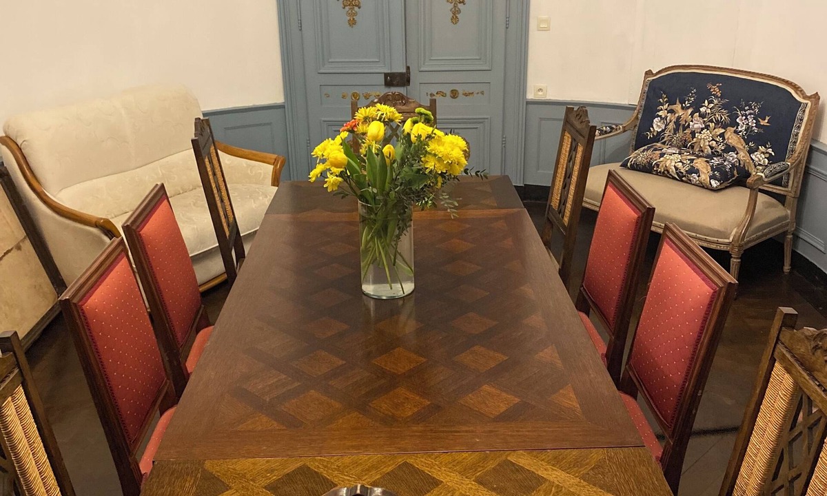 Saint-Cyr-en-Pail Other | For groups 🌟 Discover the L'authentique at la Robinière! 🌟
