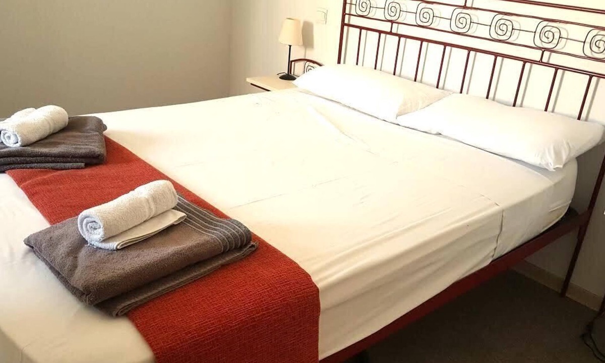 Gallargues-le-Montueux Ski Chalet | For long or short stays, within gated complex.