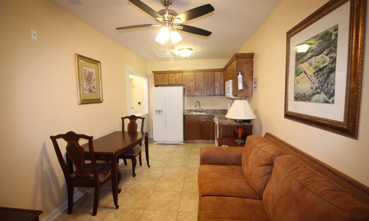 Ellenwood Apartment | Forest Green