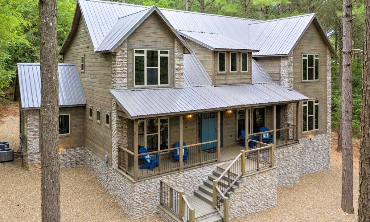 Broken Bow Cabin | Forest Home|5B/5.5BA|Hot tub|Game Room|Playset