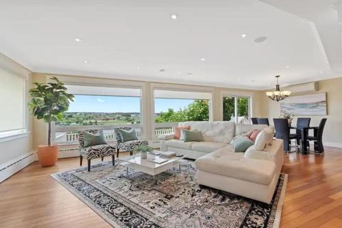 Quidi Vidi Apartment | Forest House QV Lake View Parking