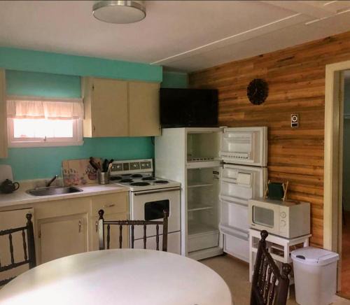 Murray Harbour Resort | Forest & Lake PEI Cottages