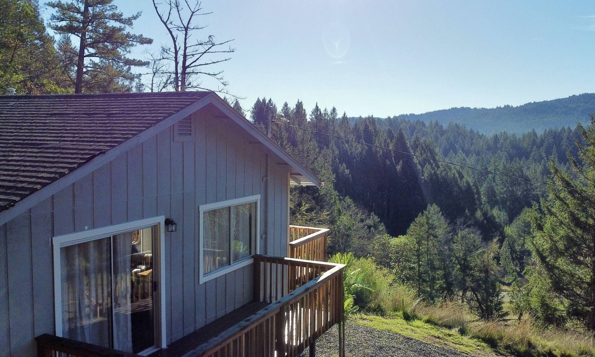 Willits House | Forest Oasis W/Sunset Views