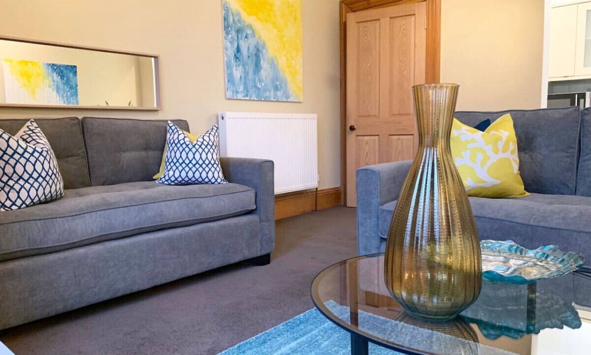 Glenisla House | Forest Park Apartment