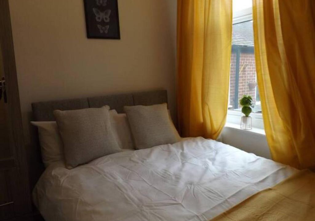 Stoke-on-Trent House | Forest Park House