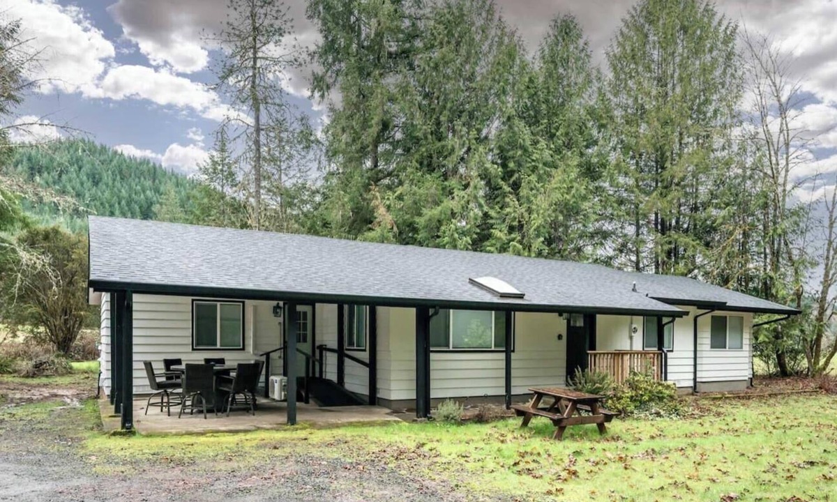 Fall Creek House | Forest River Farmhouse Retreat