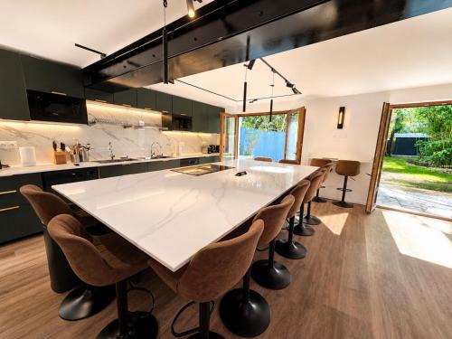 Noisy-le-Grand House | Forest Suites, 12 Studios, Paris et Disney