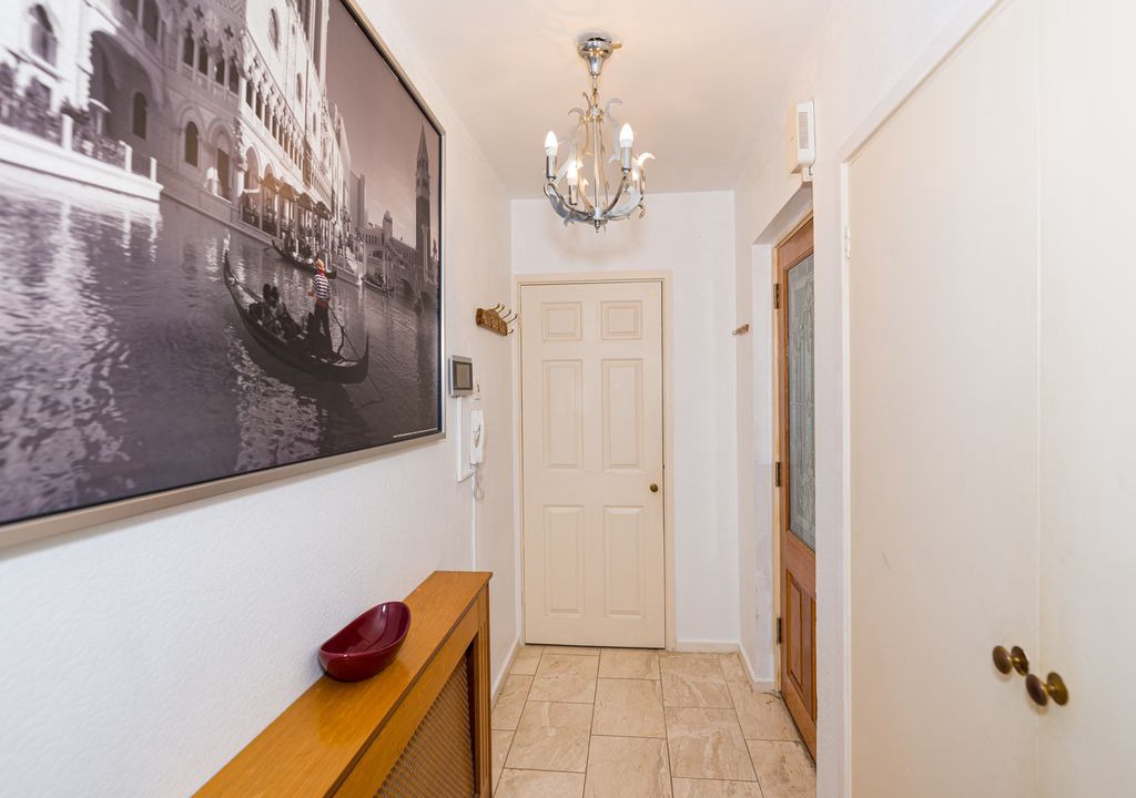 High Barnet Apartment | Forest View Bright Spacious apartment