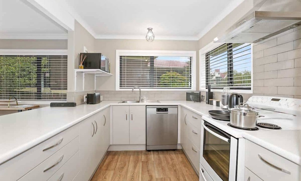 Lynmore House | Forest Views | Lynmore with Spa Pool, Sleeps 10