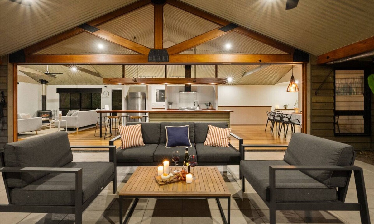 Bonogin House | Forestland Hinterland Hideaway