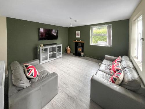 Stuppington House | Forge Cottage