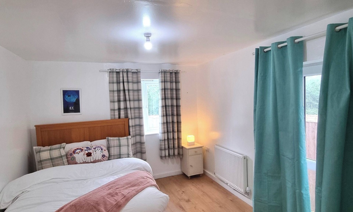 Gillingham Apartment | Forge Lane Cozy Apartment