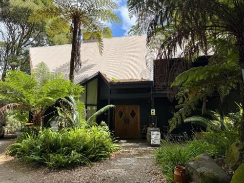 Warburton House | Forget Me Not Cottages