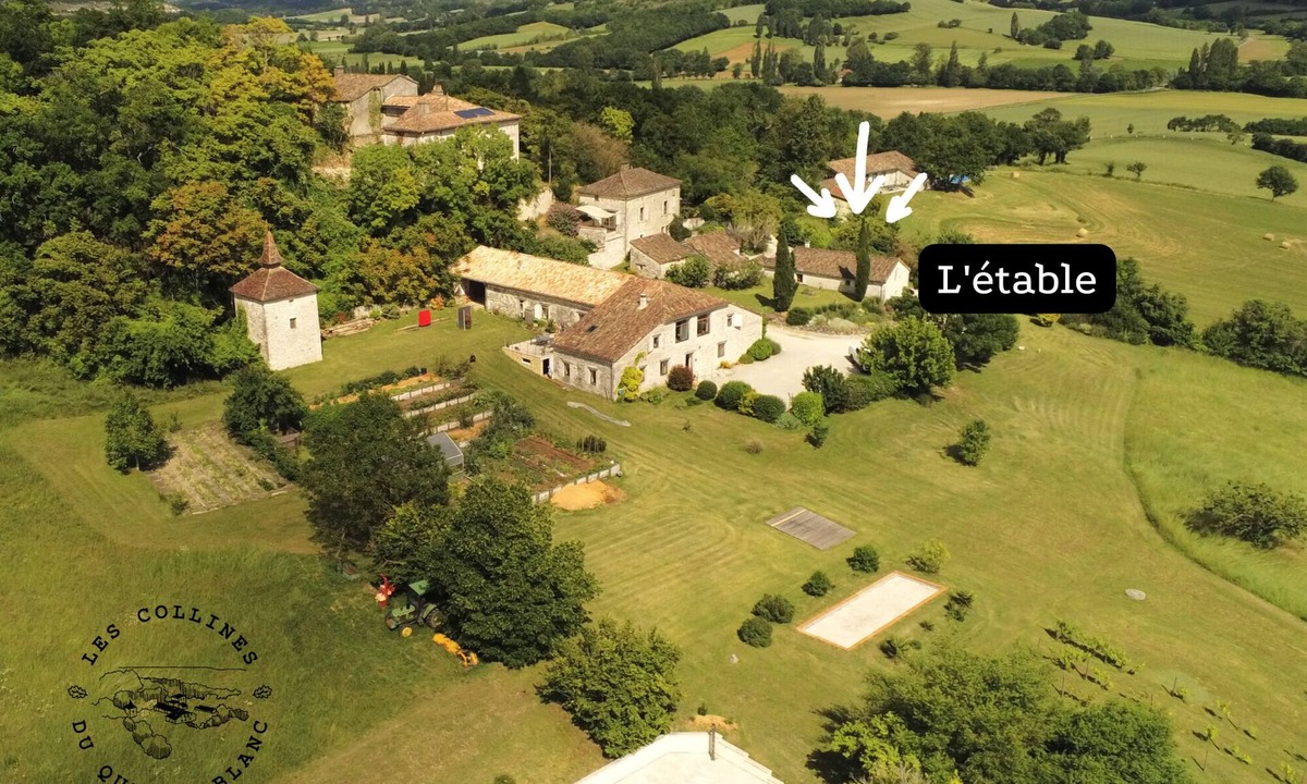 Sainte-Alauzie House | Former cowshed on a magnificent 15-hectare estate