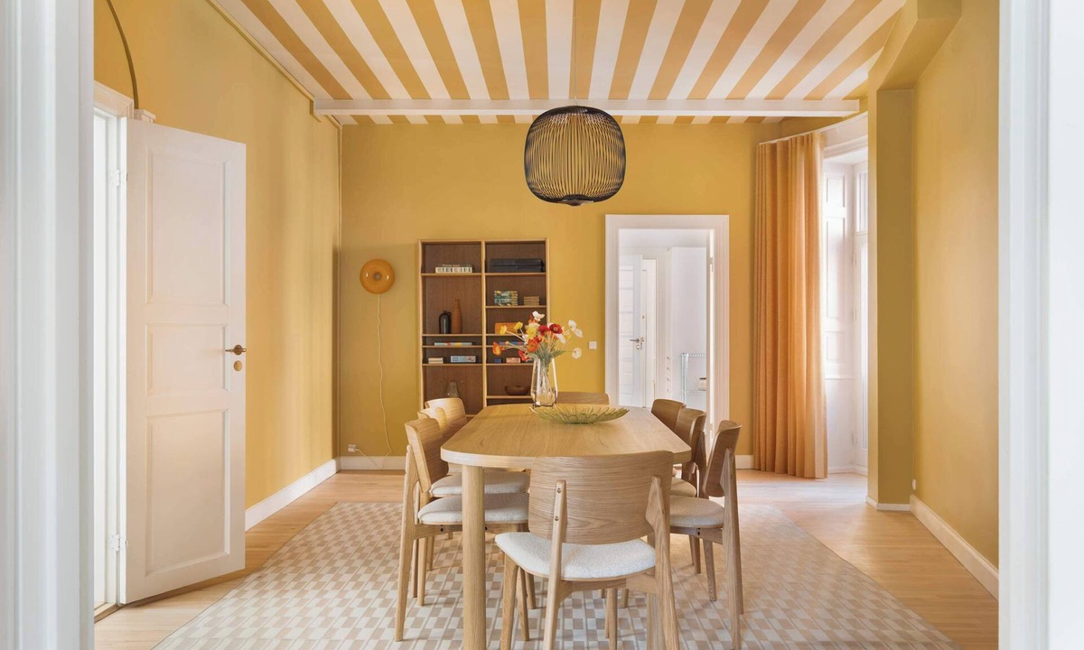 Copenhagen City Centre Apartment | Former Dukes Residence - 4 bedrooms - 2 bathroms by Daniel&Jacob's