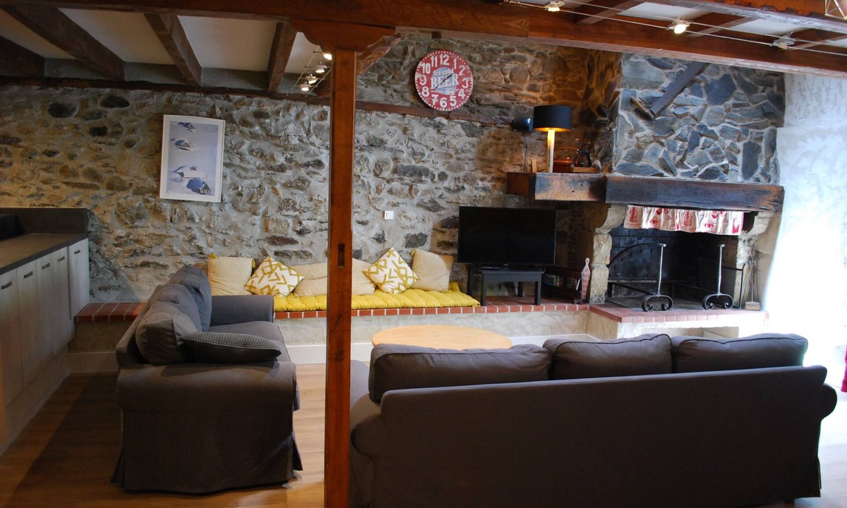 Betpouey House | Former sheepfold between Luz-Saint-Sauveur and Barèges, sleeps 10, 5 bedrooms