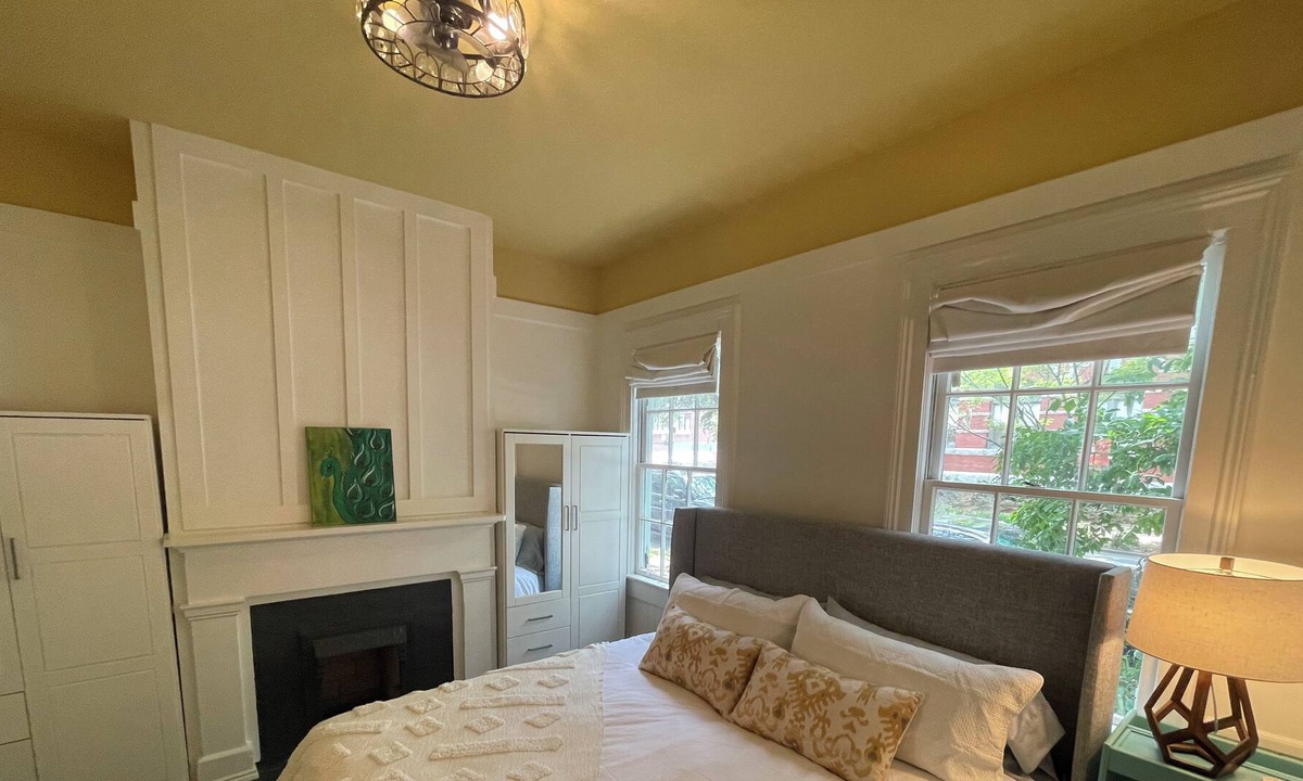 Metropolitan House | Forsyth Park Retreat