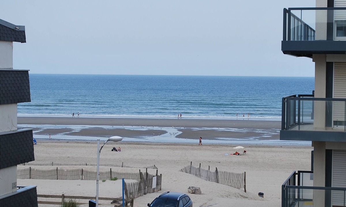 Fort-Mahon-Plage Apartment | Fort-Mahon-Plage: Steps from the beach, new apartment with balcony and garage