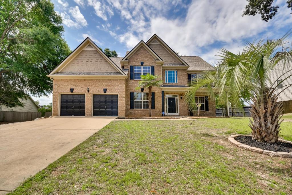 Fort Mitchell House | Fort Mitchell Vacation Rental w/Home Office!