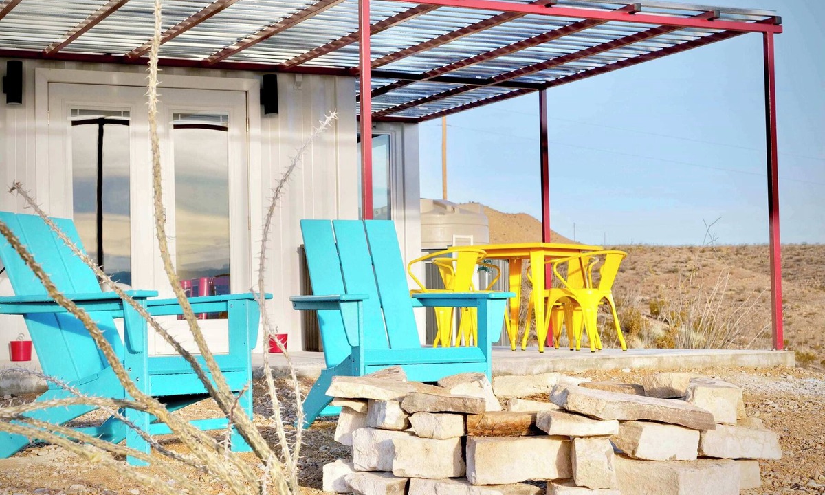 Terlingua House | Fossil Knob Ridge -Quicksilver: Ultra Modern Container Home