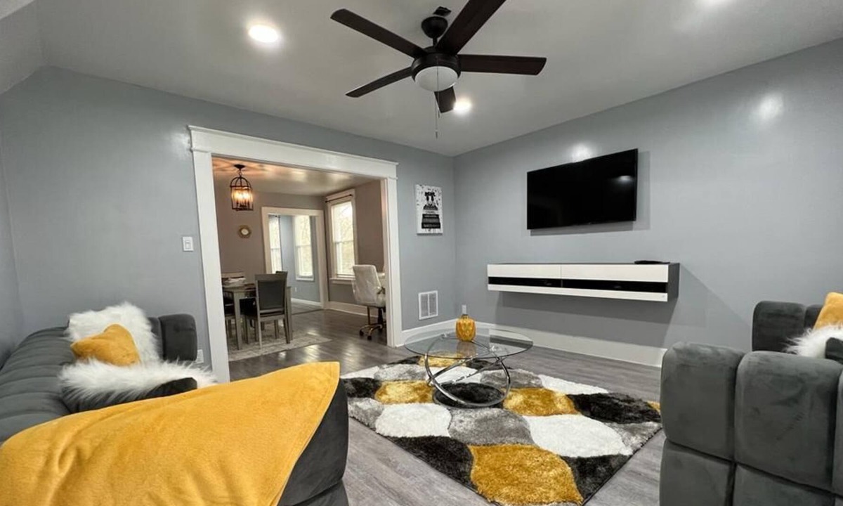 Ansonia House | FOSTERS AND SONS LLC