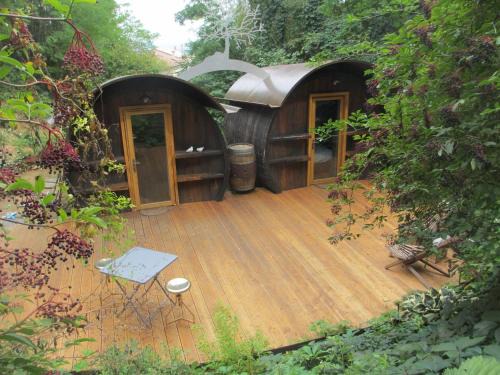 Villie-Morgon Bed & Breakfast | Foudres du Chêne du Py