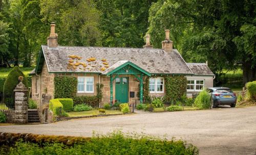 Evanton House | Foulis Castle Gate Lodge