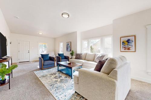 Cornwall Park House | Fountain District Bungalow