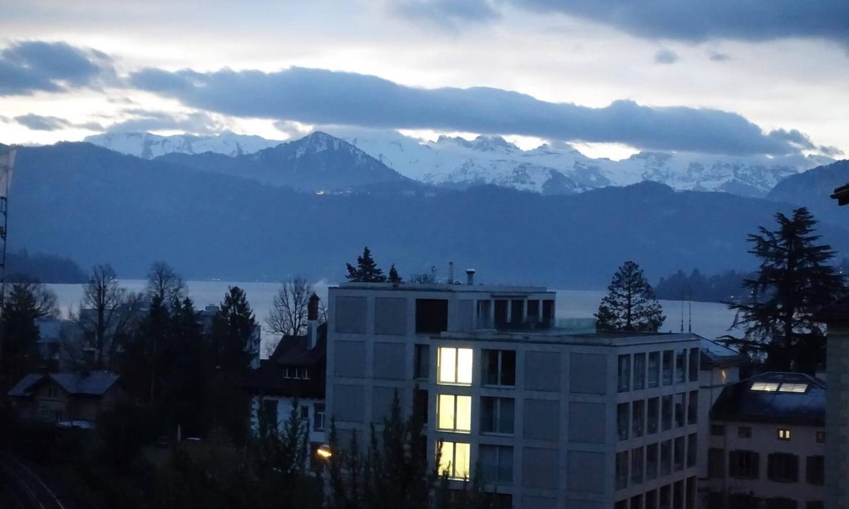 Lucerne Apartment | Fountain heap