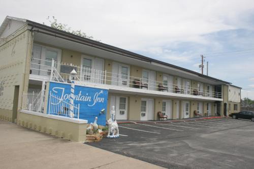 Van Wert Hotel | Fountain Inn