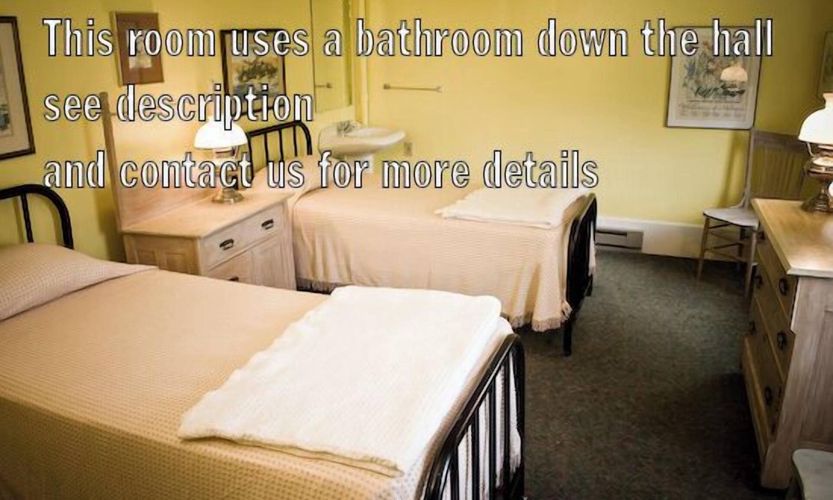 Lake Leelanau Resort | Fountain Point - Hotel Room 2