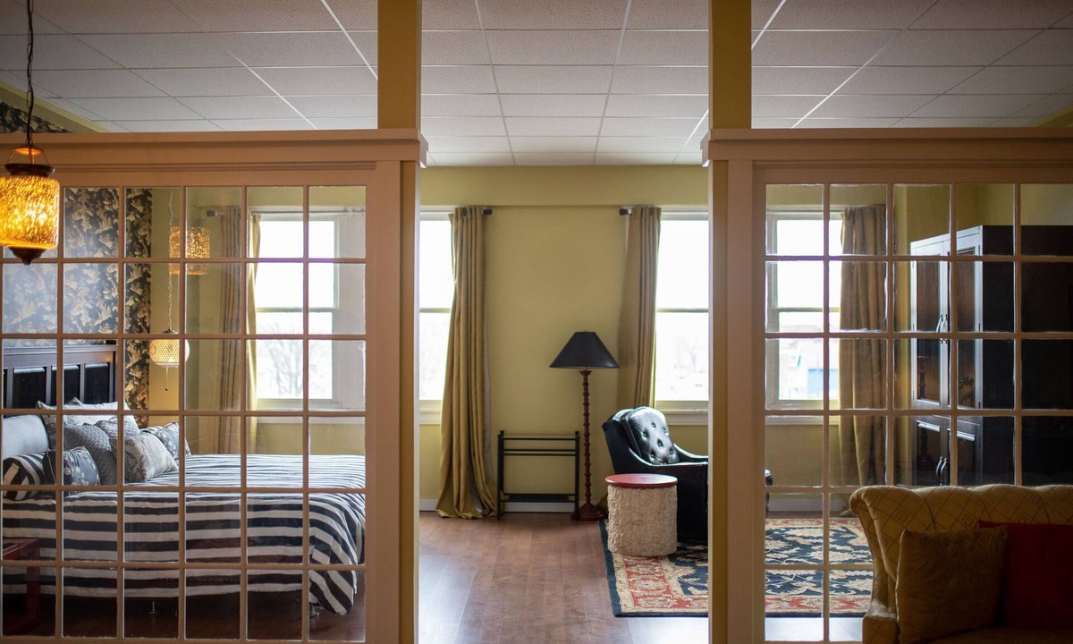 Fountain Square Hotel | FountainView Inn