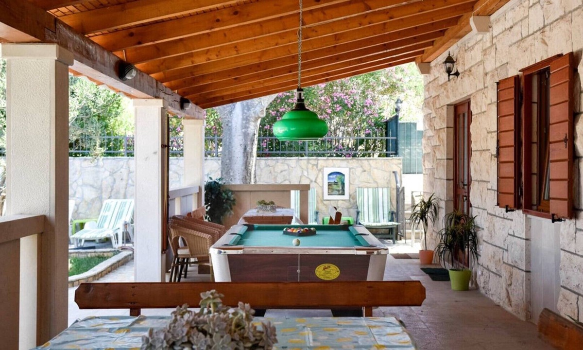 Skrip Villa | Four Bedroom Holiday Home