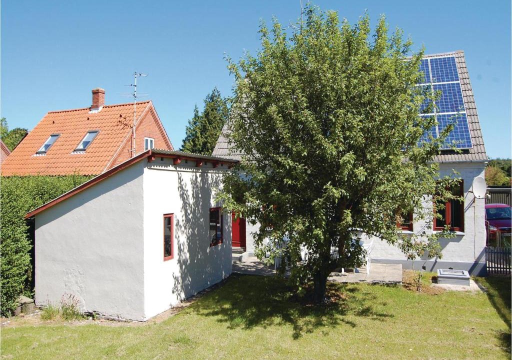 Lohals House | Four-Bedroom Holiday Home in Tranekar